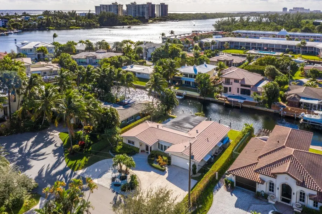 660 NE Broadview Drive Boca Raton FL 33431