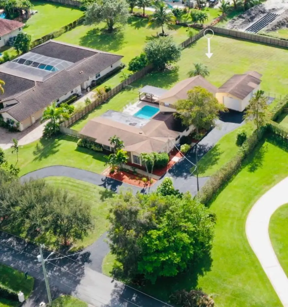 11940 NW 4th Street Plantation FL 33325