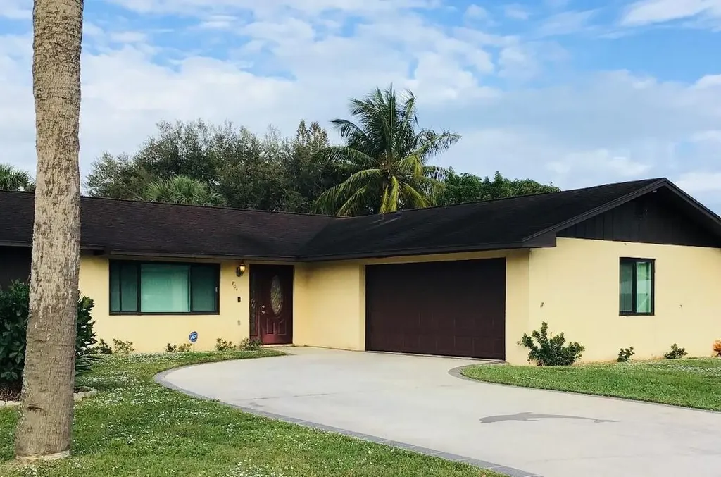 804 Holly Avenue Fort Pierce FL 34982