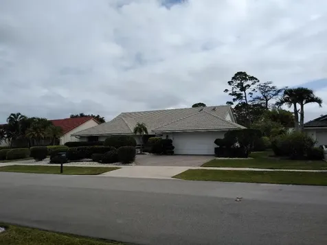 10883 Boca Woods Lane Boca Raton FL 33428