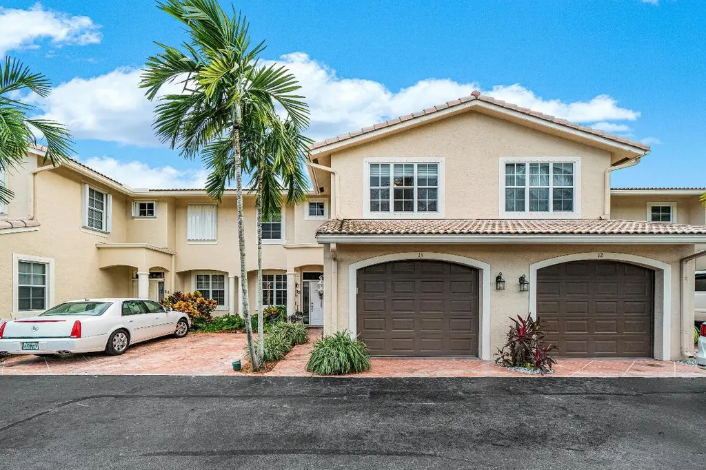 330 SW 8th Street Boca Raton FL 33432
