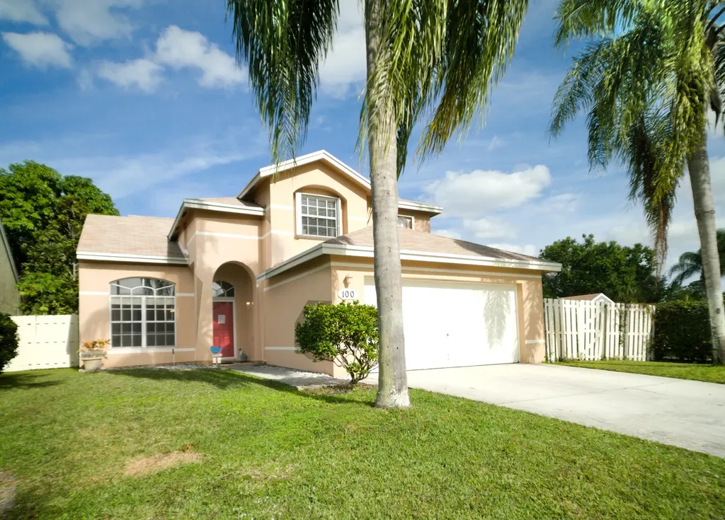 100 Heatherwood Drive Royal Palm Beach FL 33411