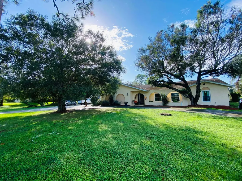 225 31st Avenue SW Vero Beach FL 32968