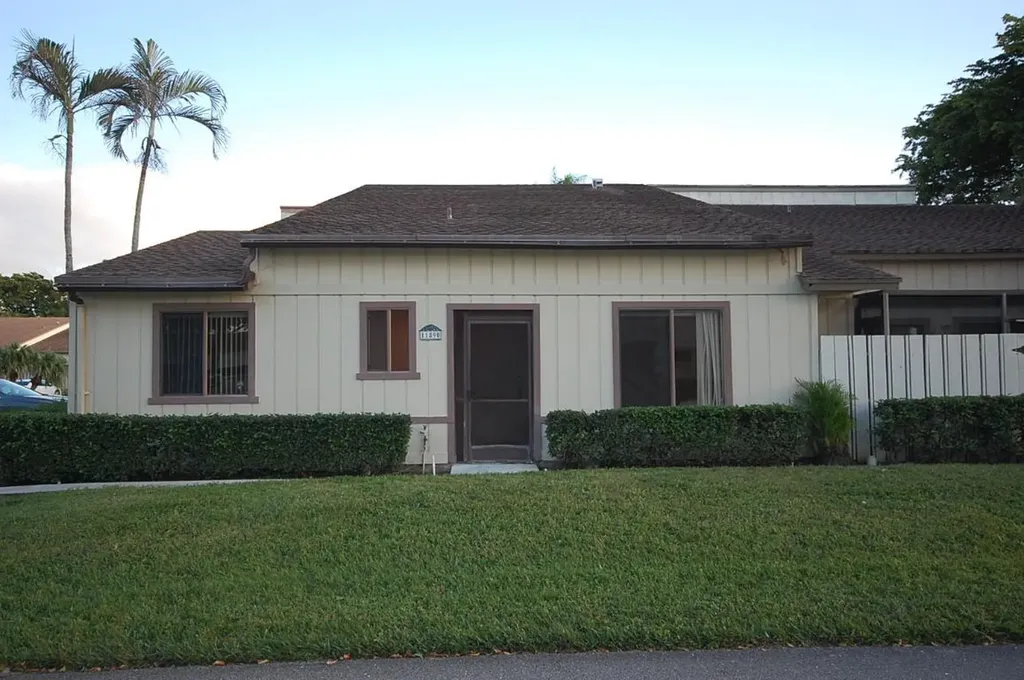 11890 Sturbridge Lane Wellington FL 33414