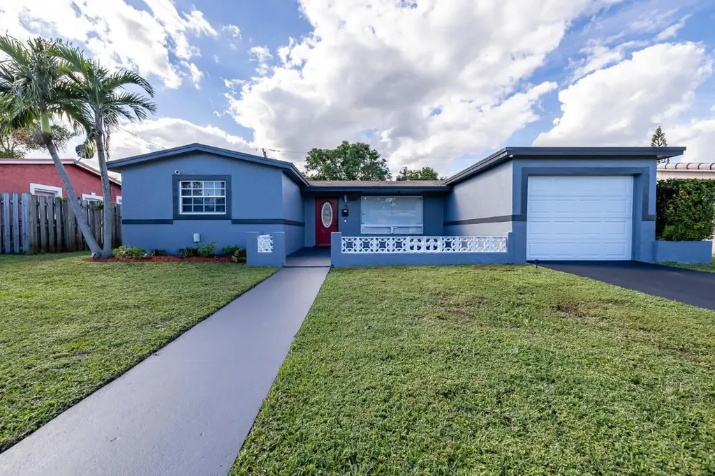 3991 NW 36th Way Lauderdale Lakes FL 33309