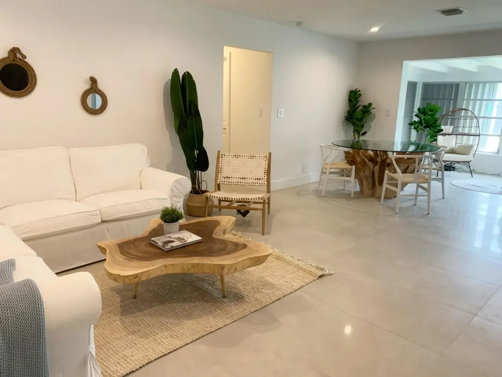 440 NE 34th Street Boca Raton FL 33431
