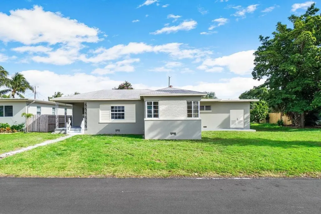 1714 N N Street Lake Worth Beach FL 33460