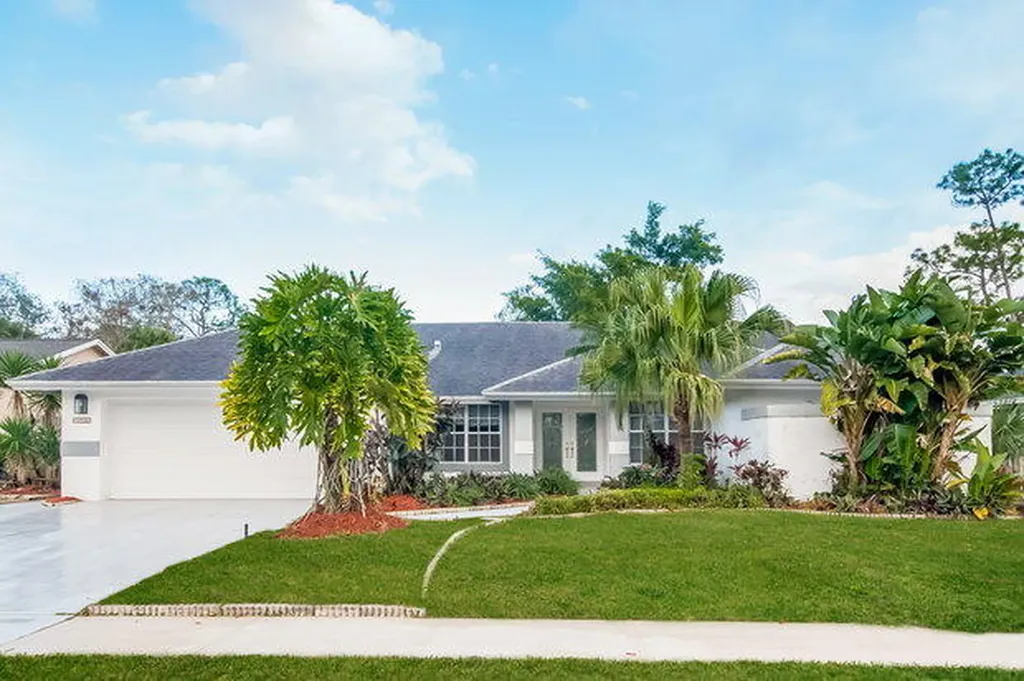 13726 Exotica Lane Wellington FL 33414