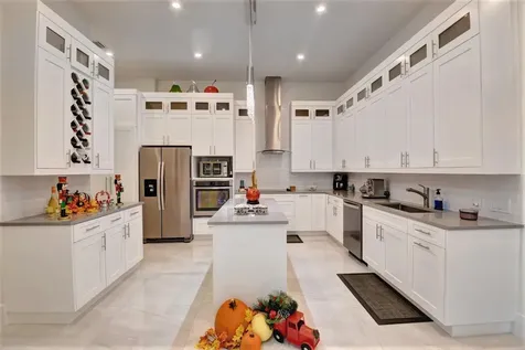 2525 Oceanview Avenue Delray Beach FL 33444