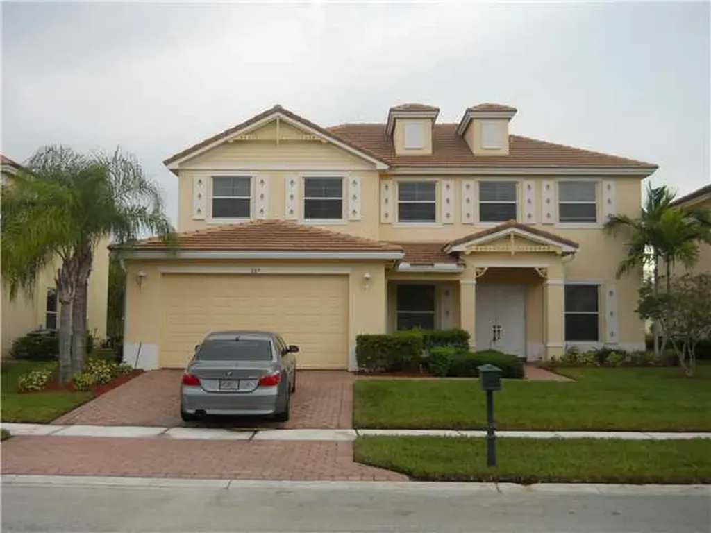 207 Palm Beach Plantation Boulevard Royal Palm Beach FL 33411