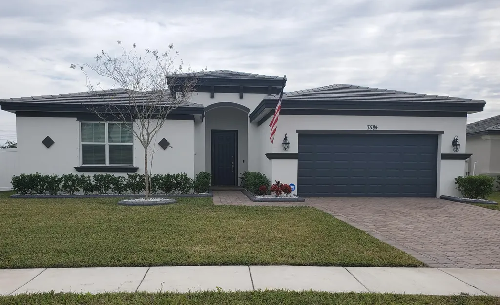 7584 NW Greenspring Street Port St Lucie FL 34987