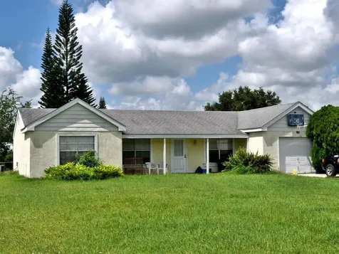 602 SW Belmont Circle Port St Lucie FL 34953