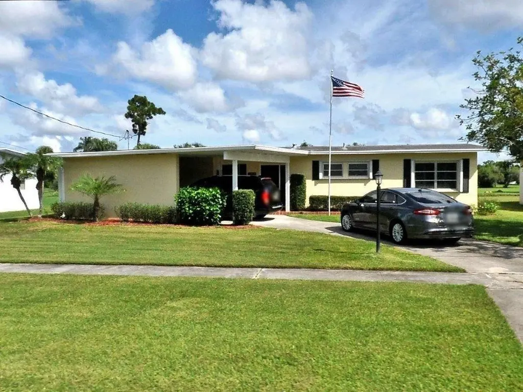 2901 SE Morningside Boulevard Port St Lucie FL 34952