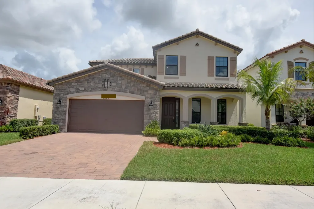 4590 Sandy Cove Terrace Lake Worth FL 33467