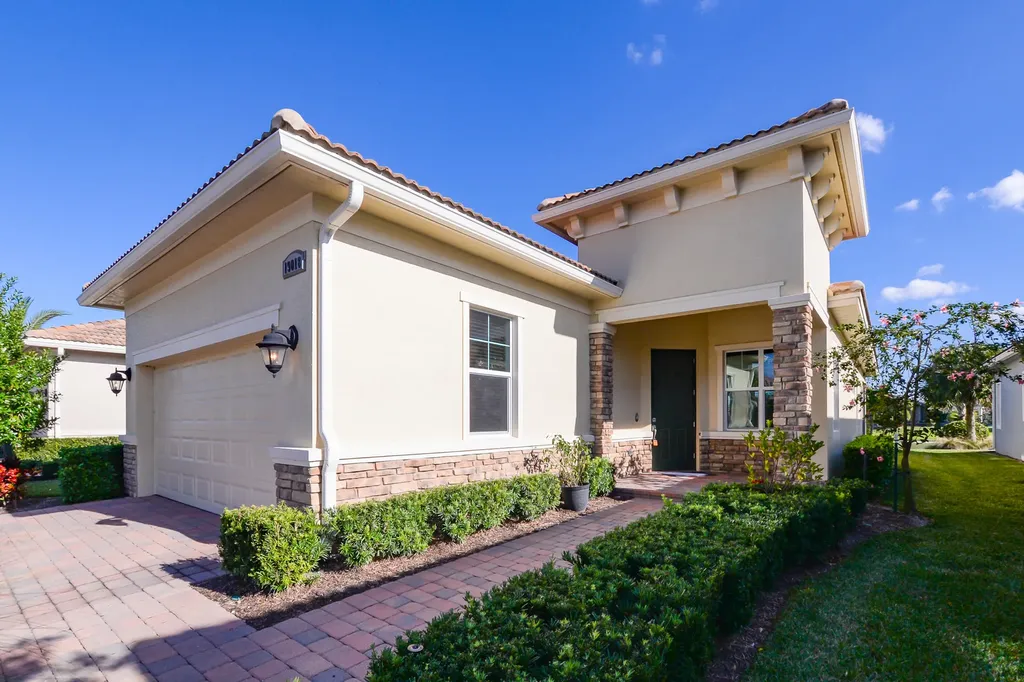 19018 SW Positano Way Port St Lucie FL 34986