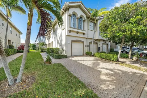 3095 Laurel Ridge Circle Riviera Beach FL 33404