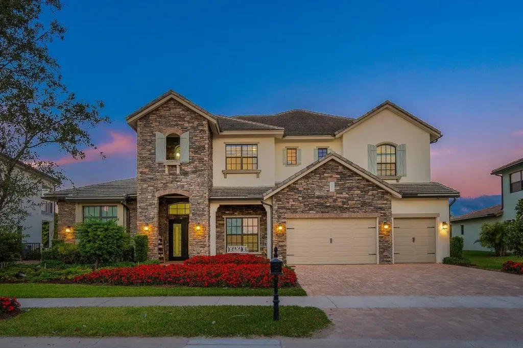 8123 Grand Prix Lane Boynton Beach FL 33472