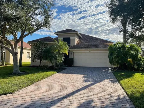 362 NW Stratford Lane Port St Lucie FL 34983
