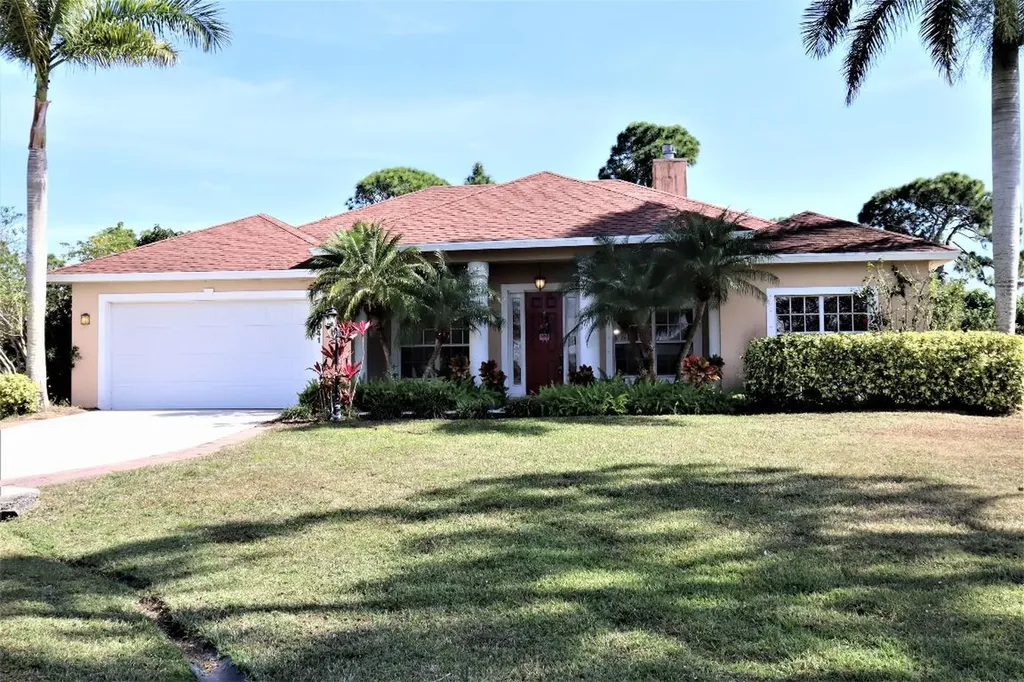 5841 NW Windy Pines Lane Port St Lucie FL 34986
