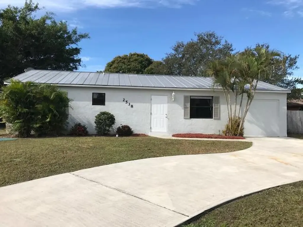 2538 SE Allen Street Port St Lucie FL 34984