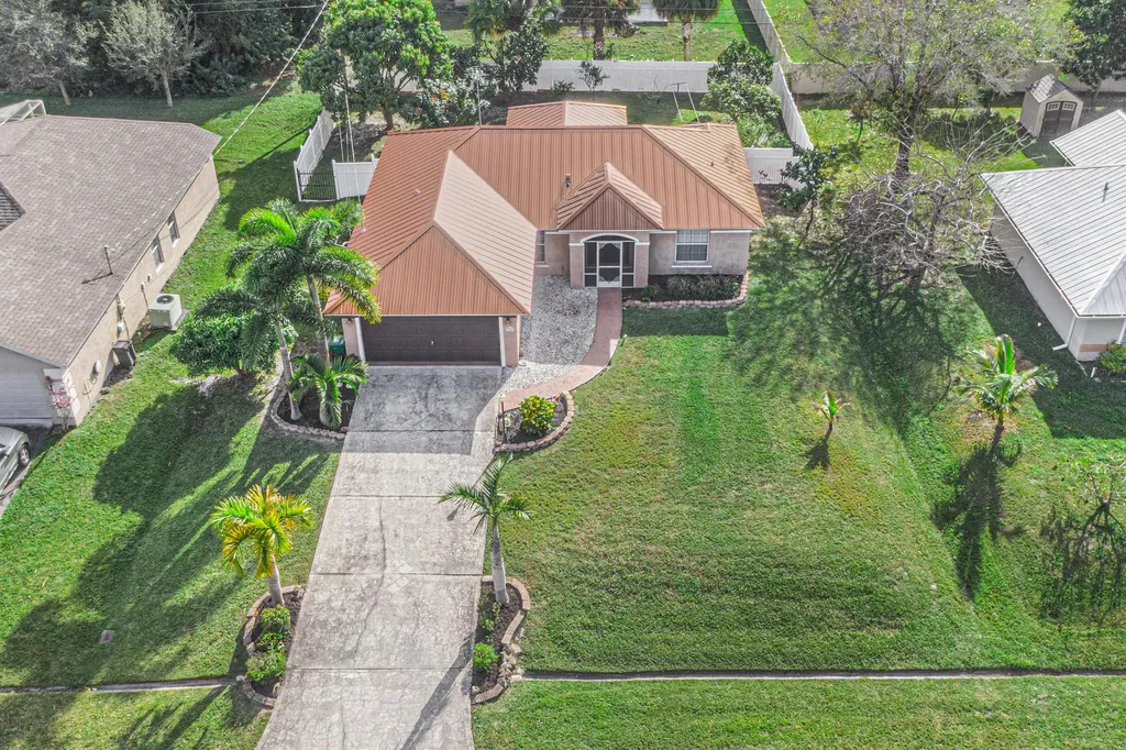 1342 SW Leisure Lane Port St Lucie FL 34953