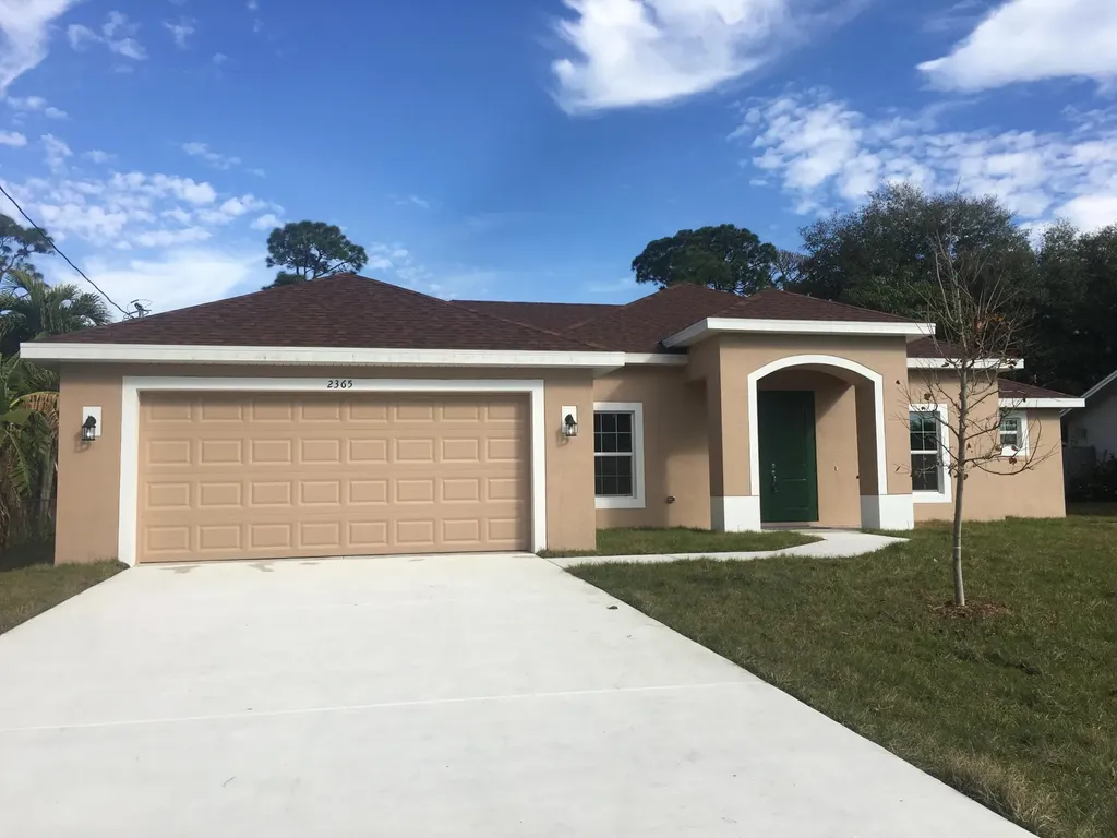 2365 SE Gillette Avenue Port St Lucie FL 34952