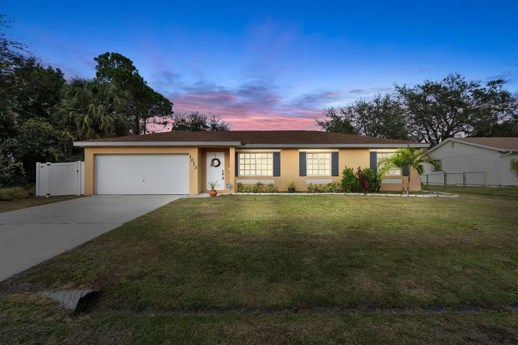 1073 SW Gastador Avenue Port St Lucie FL 34953