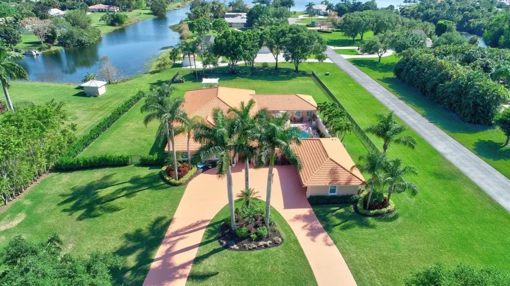 4703 Hunting Trail Lake Worth FL 33467