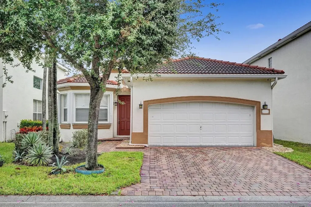 1117 Center Stone Lane Riviera Beach FL 33404