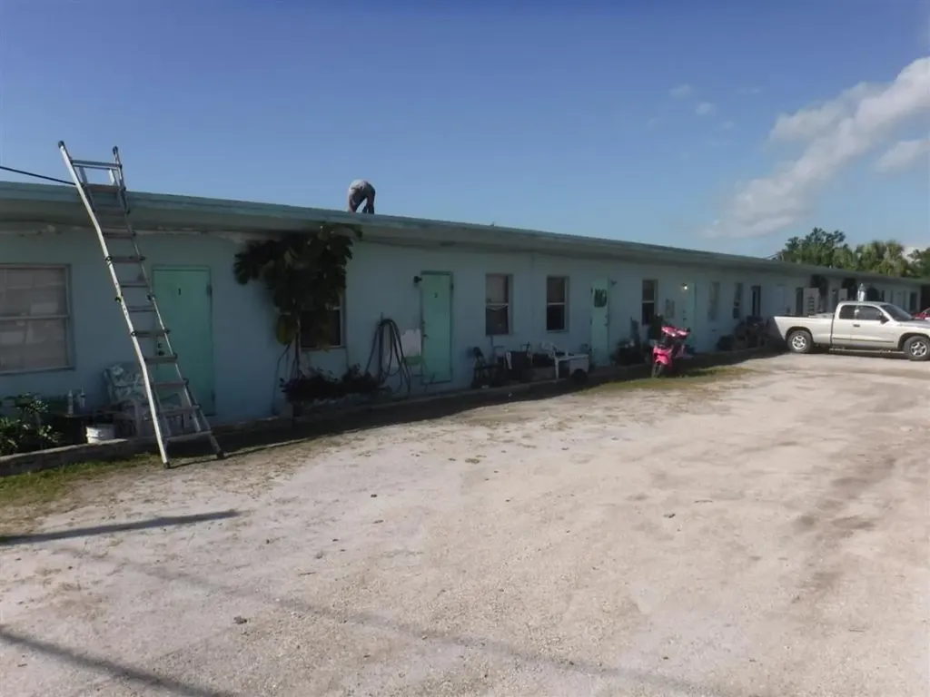 2905 N Us Highway 1 Fort Pierce FL 34946
