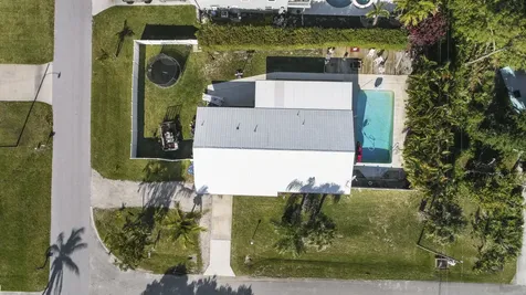 8209 SE Sweetbay Drive Hobe Sound FL 33455
