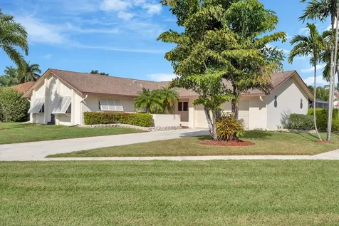 11 Las Islas Boynton Beach FL 33426