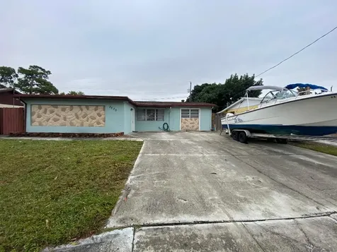 3570 S 57th Avenue Greenacres FL 33463