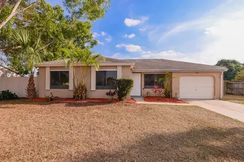 2049 SE West Dunbrooke Circle Port St Lucie FL 34952