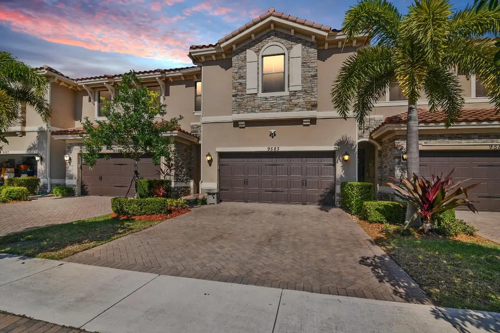 9583 Town Parc Circle S Parkland FL 33076