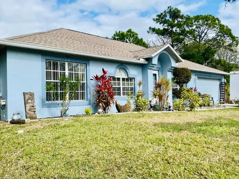 1651 Walker Street SE Palm Bay FL 32909