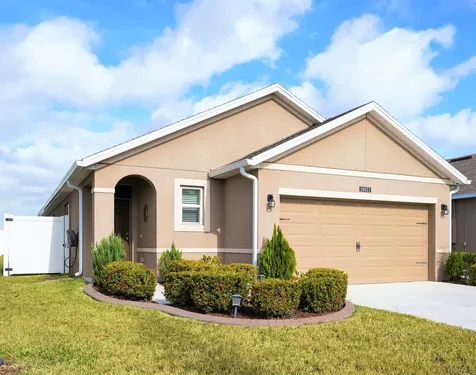 10027 SW Newberry Avenue Port St Lucie FL 34987