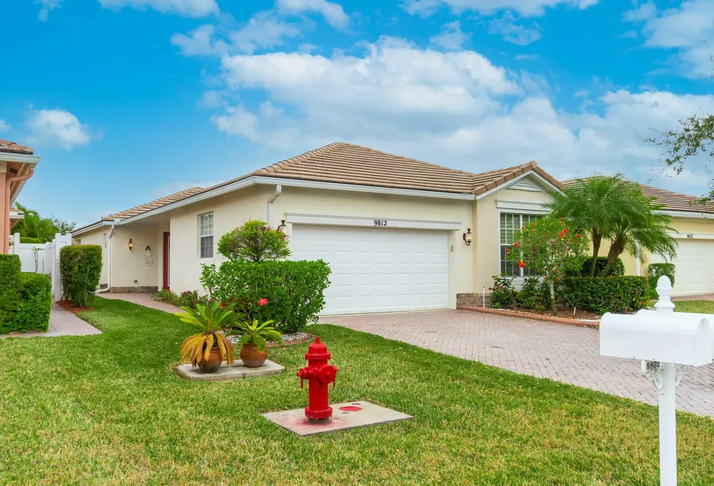 9812 SW Glenbrook Drive Port St Lucie FL 34987