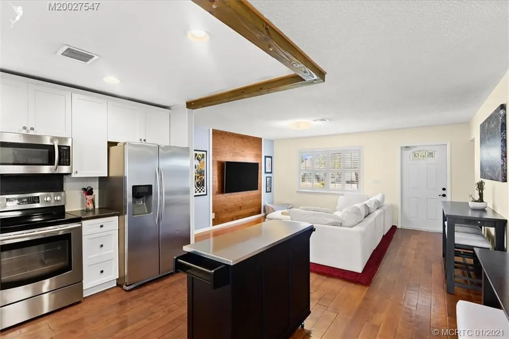 1627 NE 21st Terrace Jensen Beach FL 34957