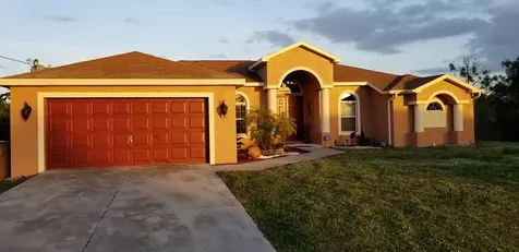 912 Poinsettia Avenue Lehigh Acres FL 33972