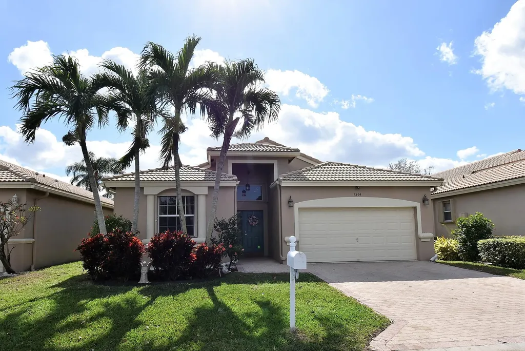 6414 Westchester Club Drive N Boynton Beach FL 33437