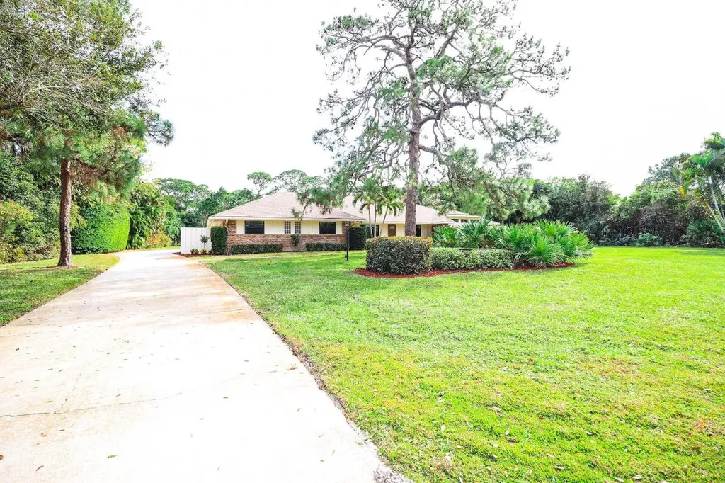 19930 Earlwood Drive Jupiter FL 33458