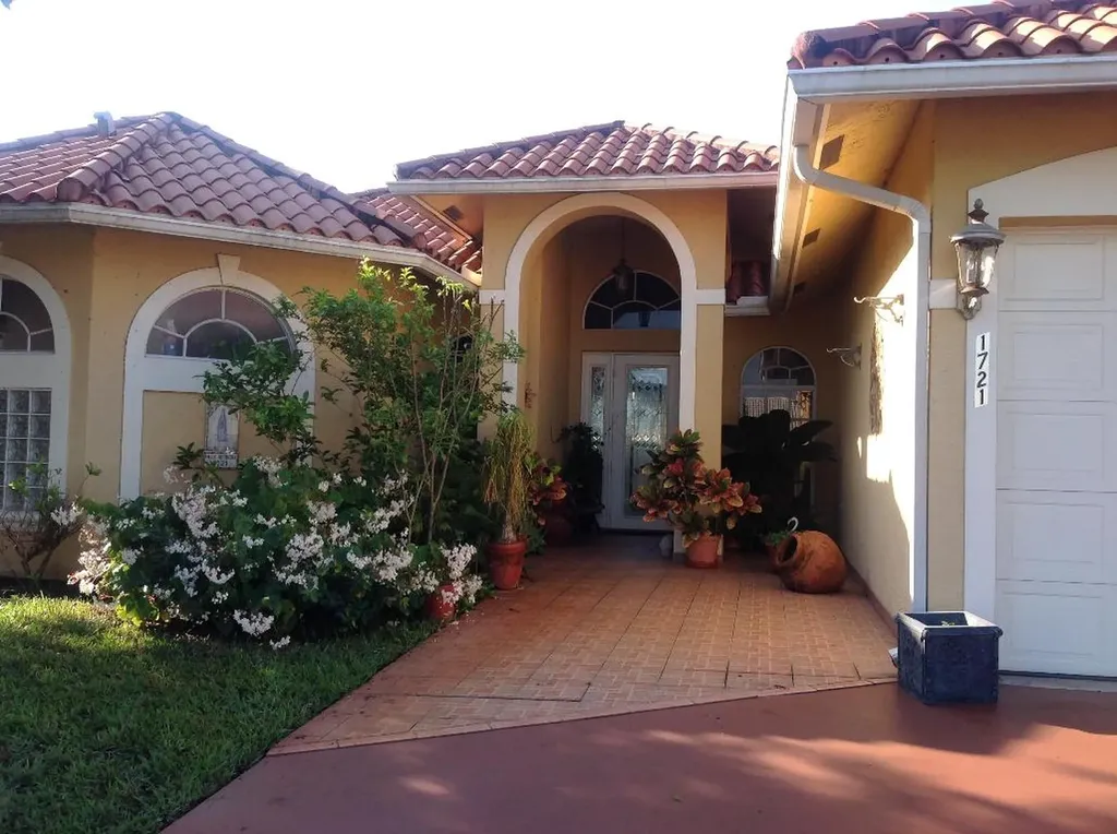 1721 Pierce Drive Lake Worth Beach FL 33460