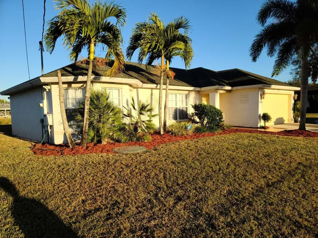 2201 SW Chestnut Lane Port St Lucie FL 34953