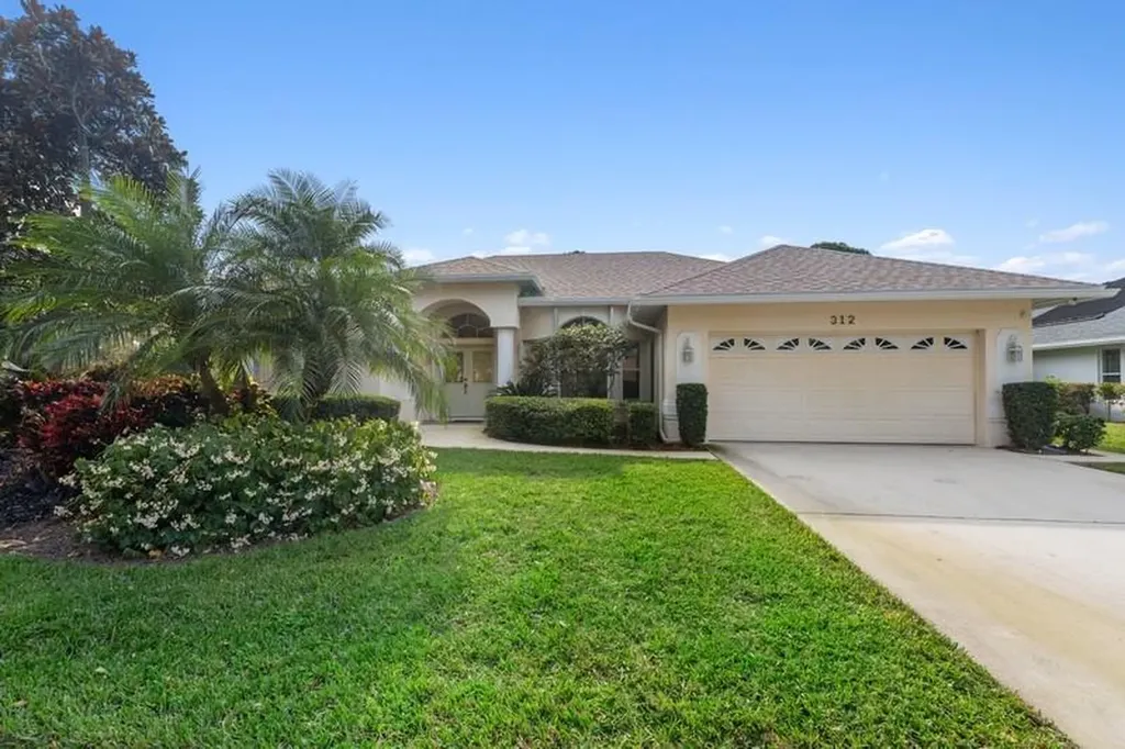 312 SW Panther Trace Port St Lucie FL 34953