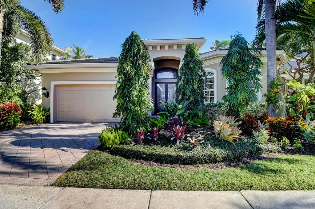 4160 NW Briarcliff Circle Boca Raton FL 33496