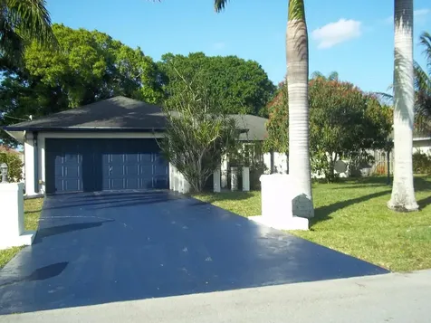 511 SE Penn Avenue Port St Lucie FL 34984