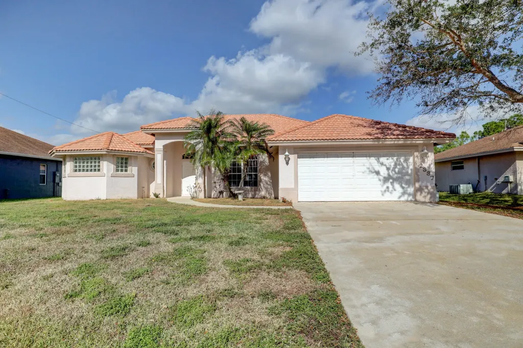 2337 SW Salmon Road Port St Lucie FL 34953