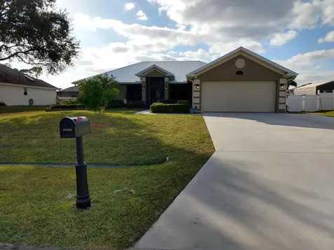 1612 SW Realty Street Port St Lucie FL 34987