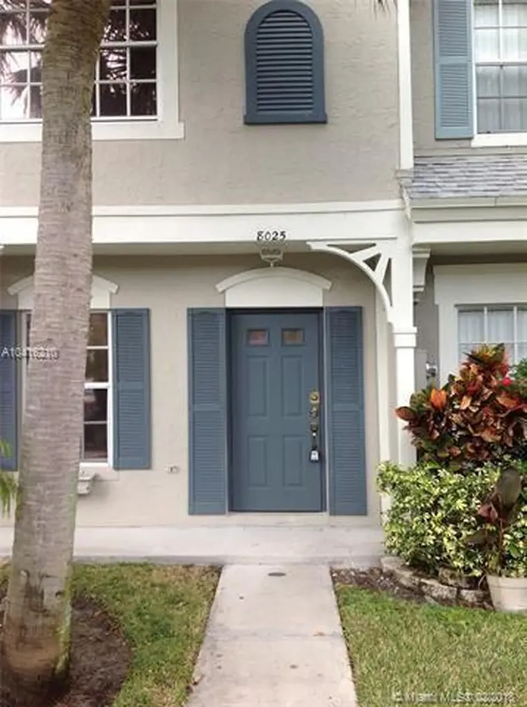 8025 Sanibel Drive Tamarac FL 33321